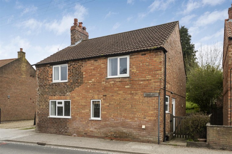 View Full Details for Manor Farm Cottage, Main Street Foxholes, Driffield, East Yorkshire, YO25 3QL