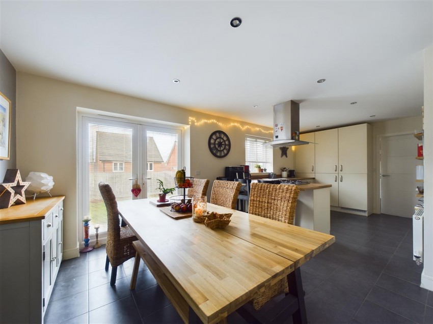 Images for 14 Field Close, Malton, North Yorkshire, YO17 7PL