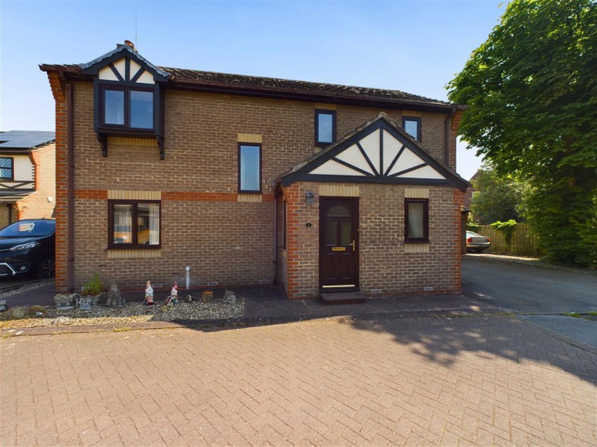 Images for 5 Redwood Gardens, Driffield, YO25 6XA