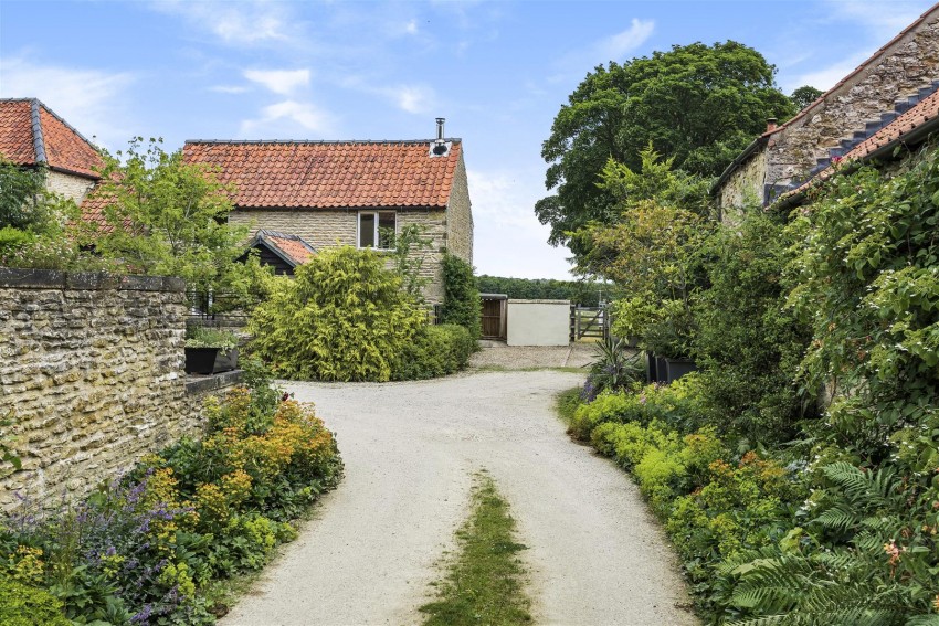 Images for Barn Cottage, Headon Farm, Wydale, Brompton-By-Sawdon, Scarborough, North Yorkshire, YO13 9DG