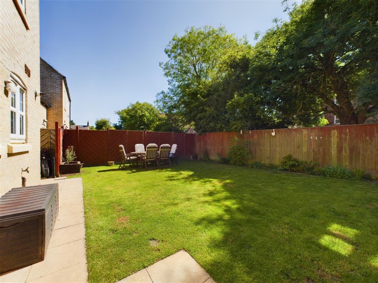 View Full Details for 22 Priory Close, Nafferton, Driffield, YO25 4AT