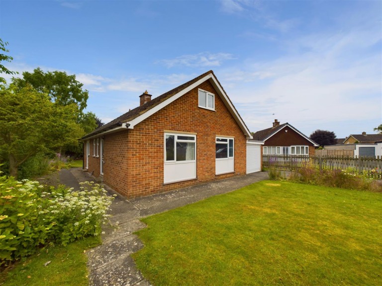 View Full Details for 1, Middlecave Close, Malton, North Yorkshire, YO17 7BD