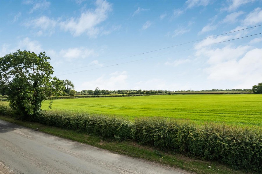 Images for Rose Farm Cottage, Nafferton Road, Wansford, Driffield, YO25 8NT