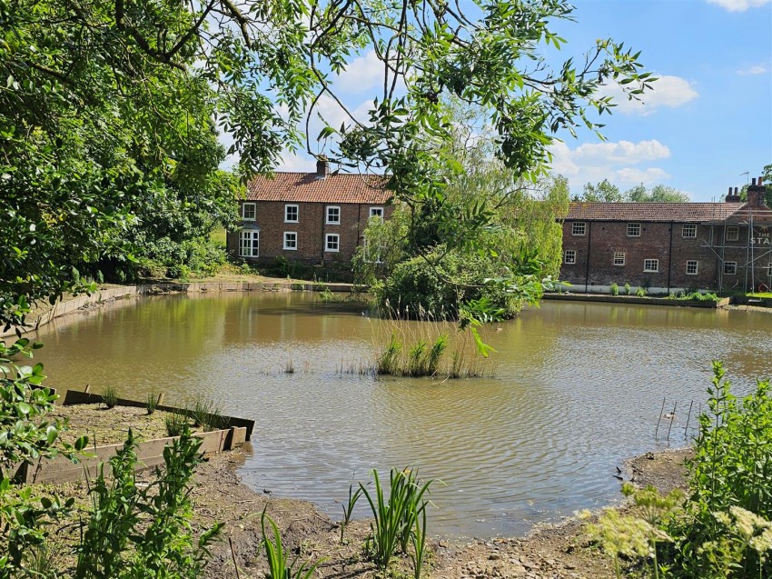 Images for Old Cobblers Cottage, 3 Mere Cottages, North Dalton, Driffield, YO25 9UX