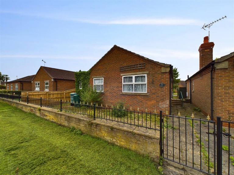 View Full Details for 3 Hudson Drive, Driffield. YO25 5NX