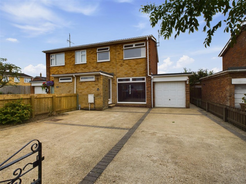 Images for 70 Highfield Avenue, Driffield, YO25 5EP