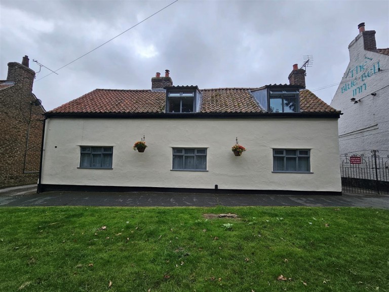 View Full Details for 11 Westgate, Nafferton, Driffield, East Yorkshire, YO25 4LJ