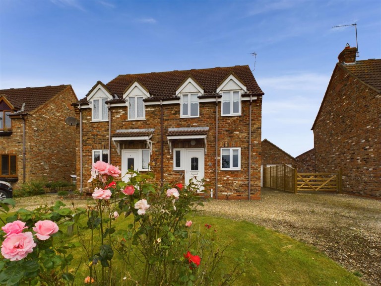 View Full Details for 6 Laking Lane, Wold Newton, Driffield, YO25 3YR