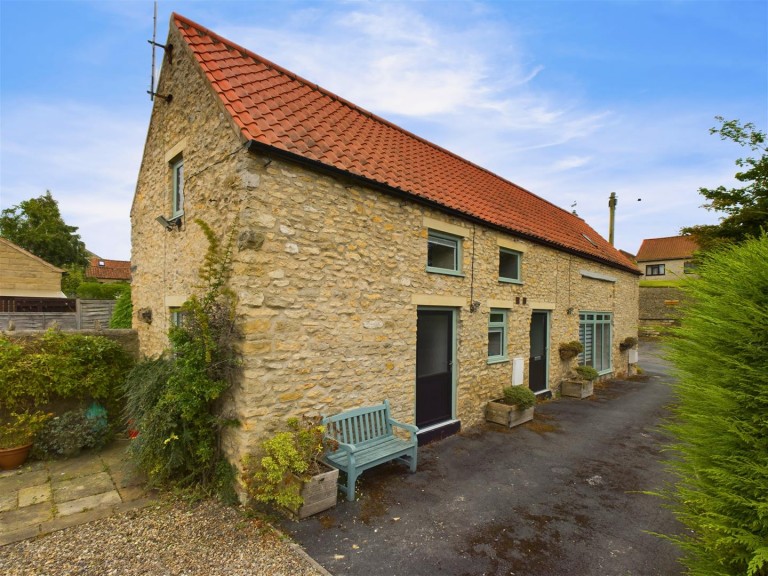 View Full Details for Plex Cottage, South Lane, Thornton-Le-Dale, Pickering, YO18 7QU