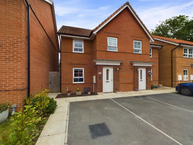 View Full Details for 30 Nalton Drive, Driffield, YO25 5GE