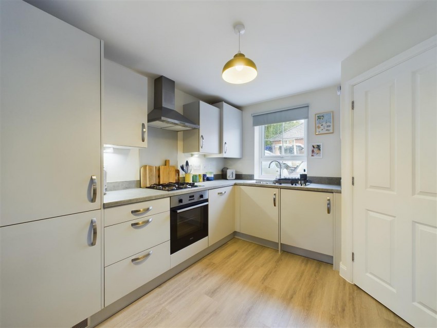 Images for 11 Hunsley Avenue, Driffield, YO25 5GD