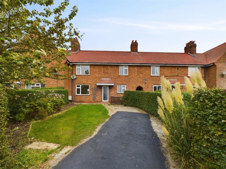 View Full Details for 11 Eastlands, Nafferton, Driffield, YO25 4LA