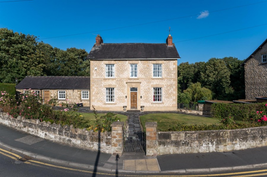 Images for Cliff House, 14 East Mount, Malton, North Yorkshire, YO17 7EX