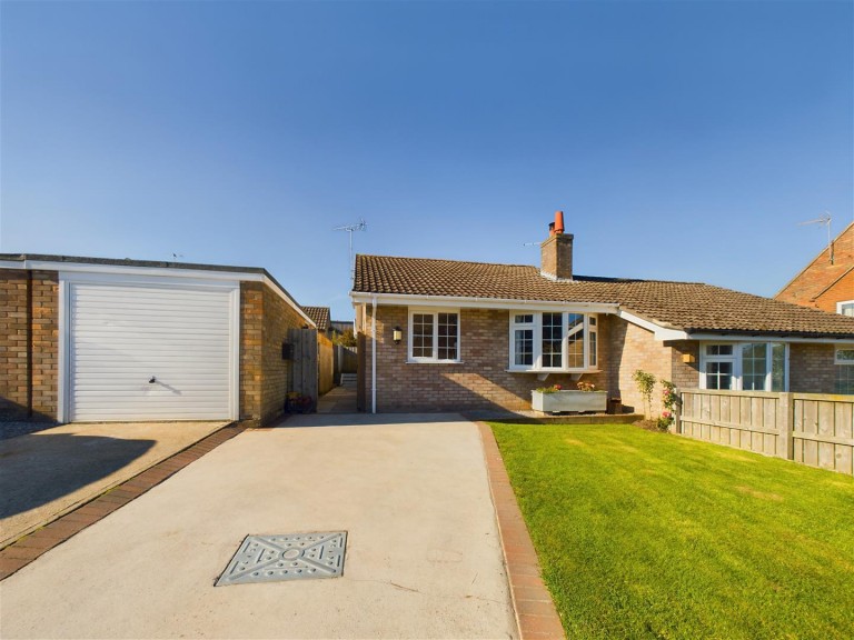 View Full Details for The Croft, Sheriff Hutton, York, North Yorkshire, YO60 6SQ