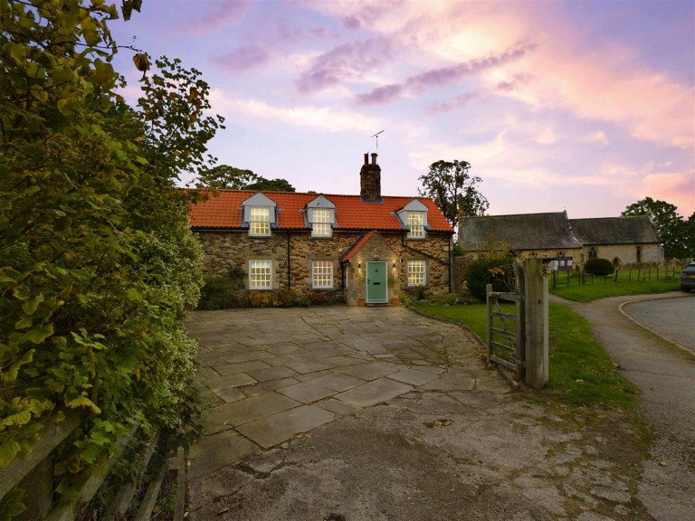 View Full Details for Church Cottage, Scrayingham, North Yorkshire, YO41 1JD