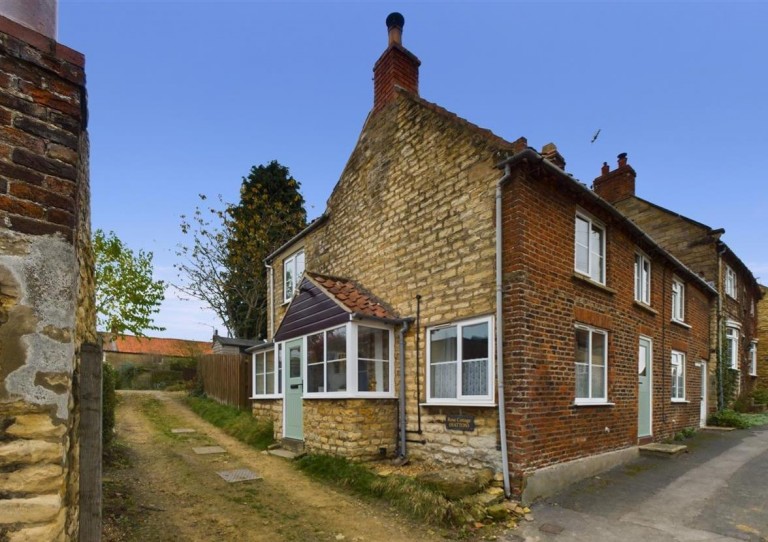 View Full Details for Hatton Rose Cottage, Main Street, Westow, York, YO60 7NE