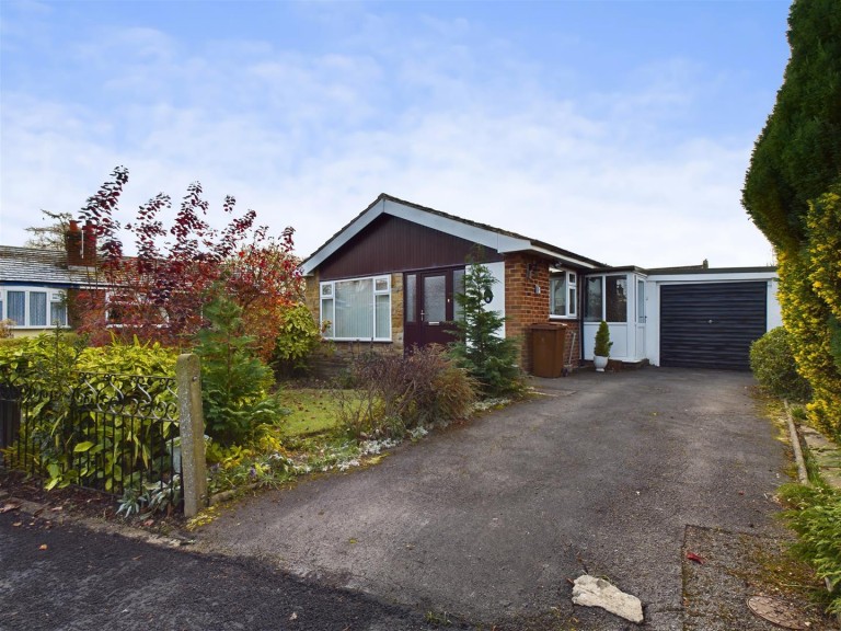 View Full Details for 8 Terrington View, Sheriff Hutton, York, YO60 6QS