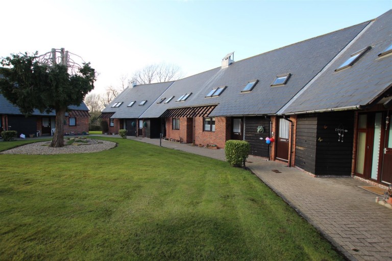 View Full Details for 3 Walnut Green, Norton, Malton, YO17 9ER