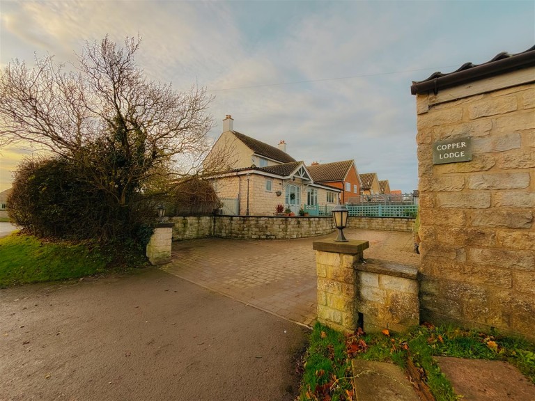 View Full Details for Copper Lodge, Great Barugh, Malton, North Yorkshire, YO17 6UZ