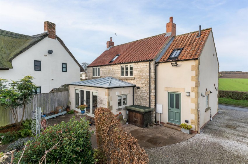 Images for Knavesmire View & Knavesmire Cottage, Harome, York, YO62 5JA