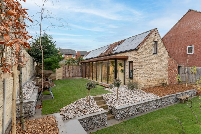 View Full Details for The Barn, Outgang Road, Malton, YO17 7BR