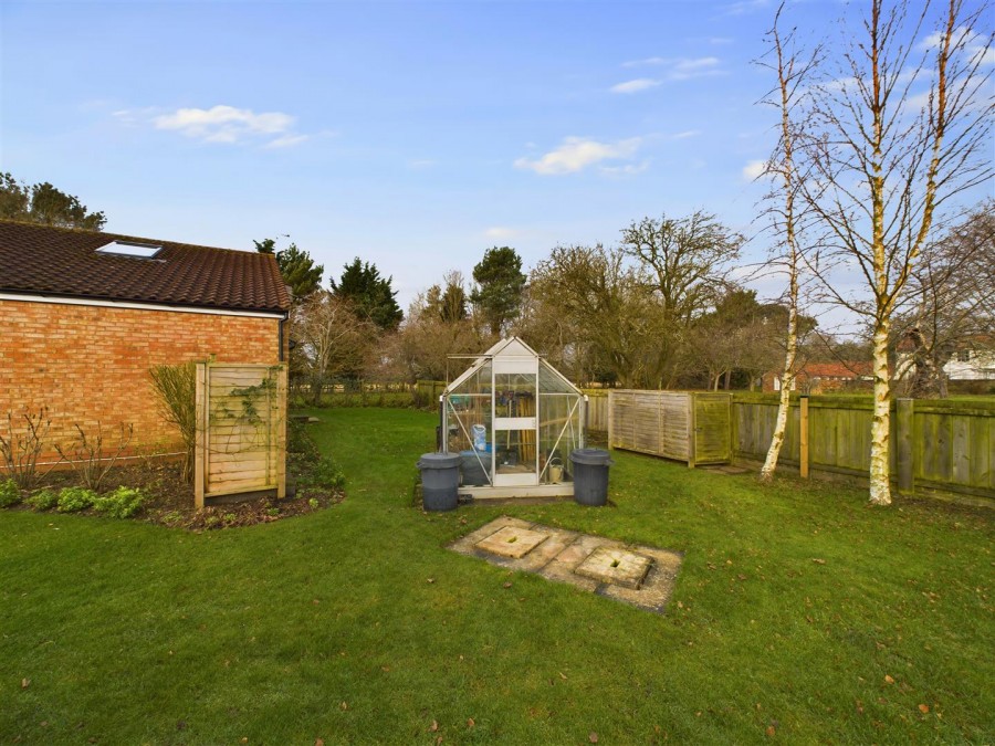 Images for Little Fountain Cottage, Wilfholme Road, Watton, Driffield, YO25 9HZ