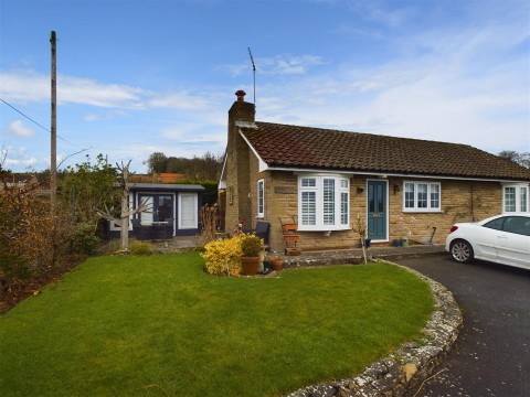 Stone Lodge, Croft Lane, Snainton, YO13 9BH