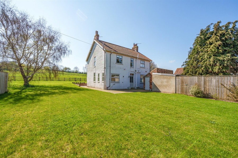 Images for Westfield Farm Cottage, Beverley Road, Norton, Malton, YO17 9PL