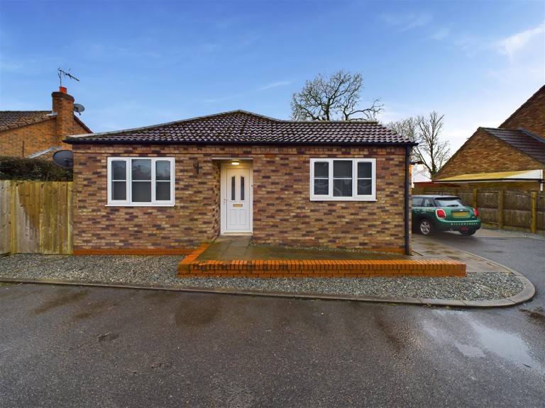 View Full Details for 11 Old Forge Way, Beeford, Driffield, YO25 8GA